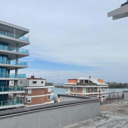 Appartamento In Villa Gioiosa Градо Экстерьер фото