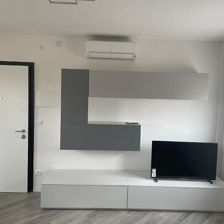 Appartamento In Villa Gioiosa Градо Экстерьер фото
